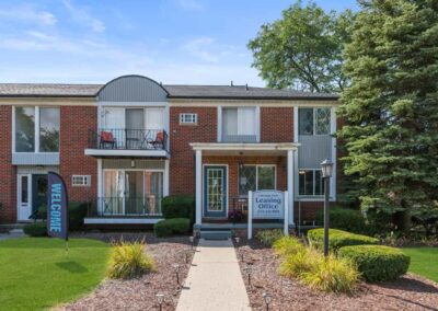 Carriage Park Apartments Best Apartments for Rent in Dearborn Heights MI